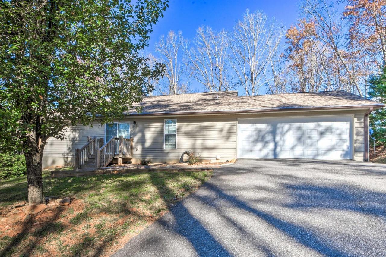 Blairsville Home With Deck And Stunning Mountain Views Hood Екстериор снимка